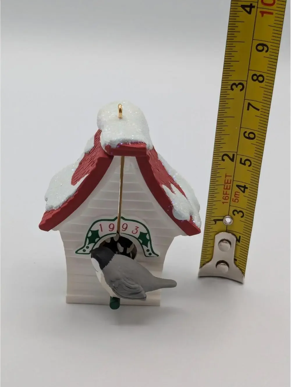 Hallmark Keepsake Peep Inside 1993, Birdhouse with Baby Birds Vintage Ornament